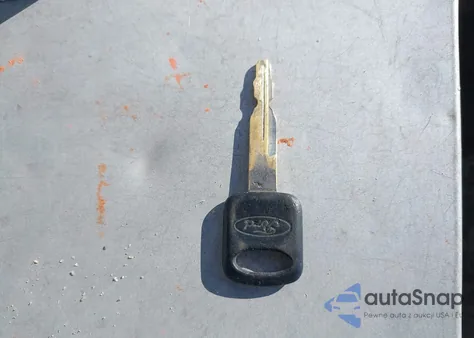 2010 Ford E-250 Commercial/Recreational из США, поврежденный, VIN 1FTNE2EW0ADA38872